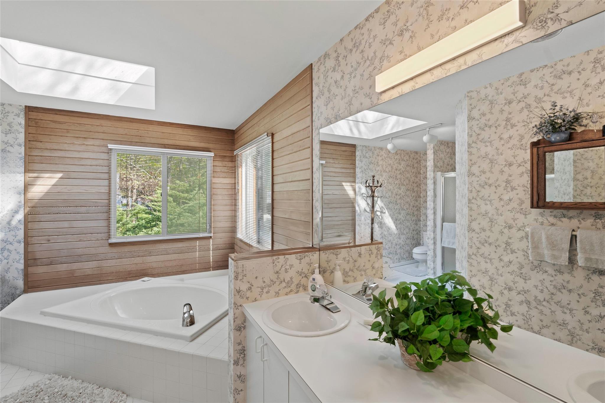15 Elizabeth Lane, Quogue, New York image 17
