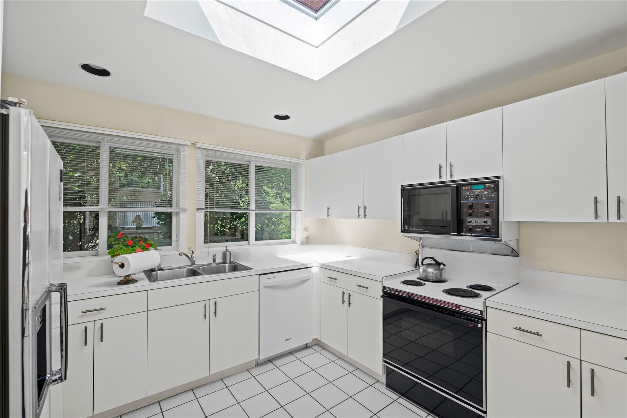 15 Elizabeth Lane, Quogue, New York image 8