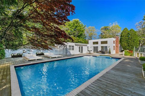 15 Elizabeth Lane Quogue NY 11959