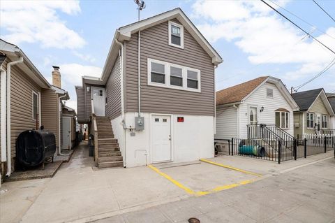 12 W 14th Road Broad Channel NY 11693