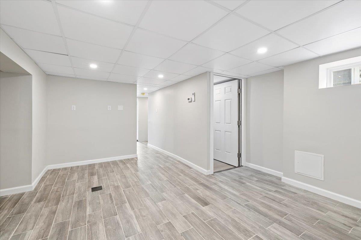 New York, New York 11693, United States, 3 Bedrooms Bedrooms, ,2 BathroomsBathrooms,Residential,Active,87477