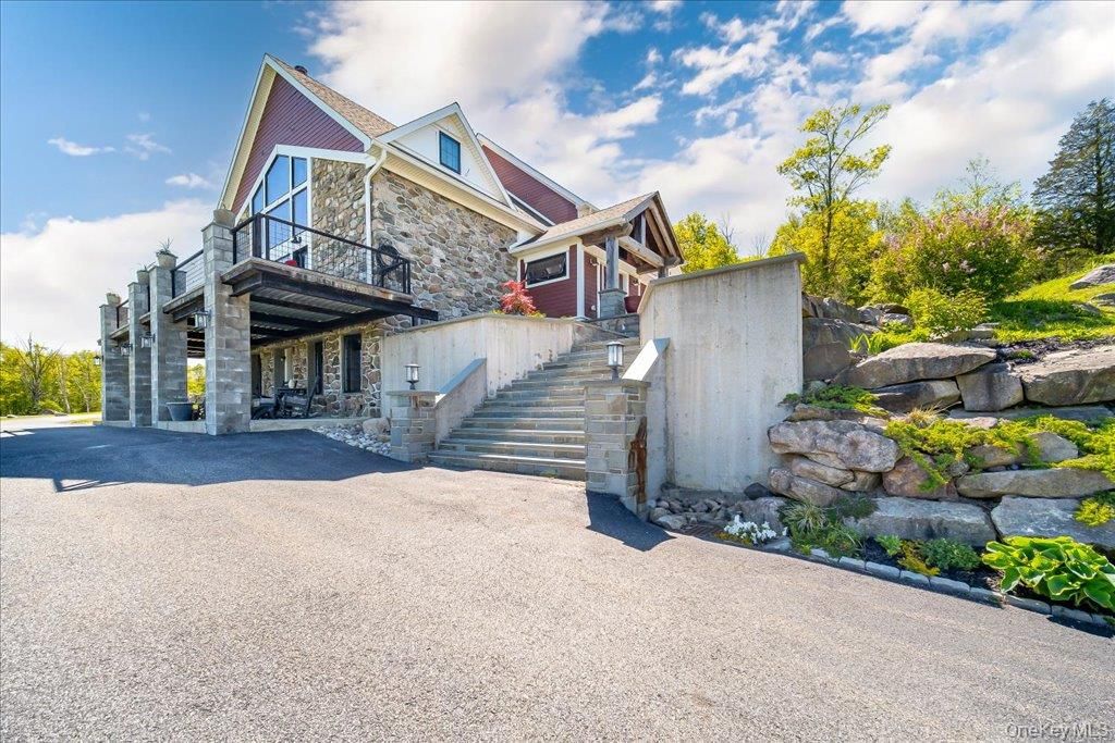 Photo of 9 Susan Court, Tuxedo Park, NY 10987 (MLS # 987362)