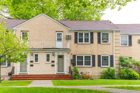 Homes For Sale - 67-58 223 Place #LOWER<br/> Oakland Gardens, NY 11364