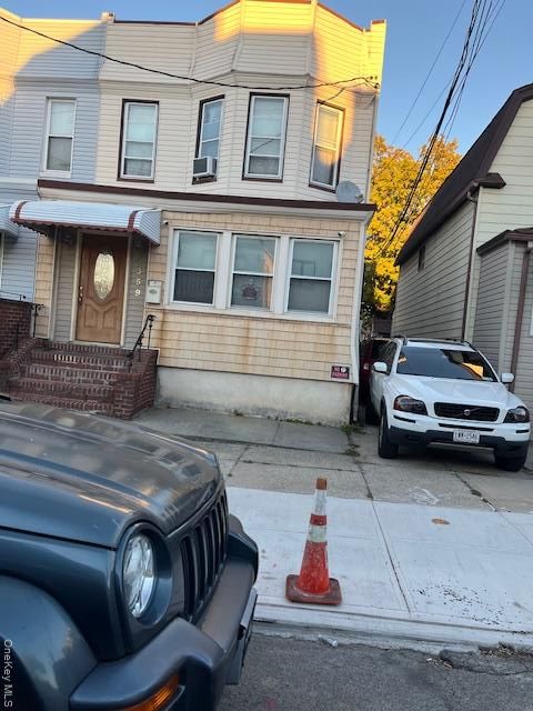 6659 74th Street Middle Village NY 11379