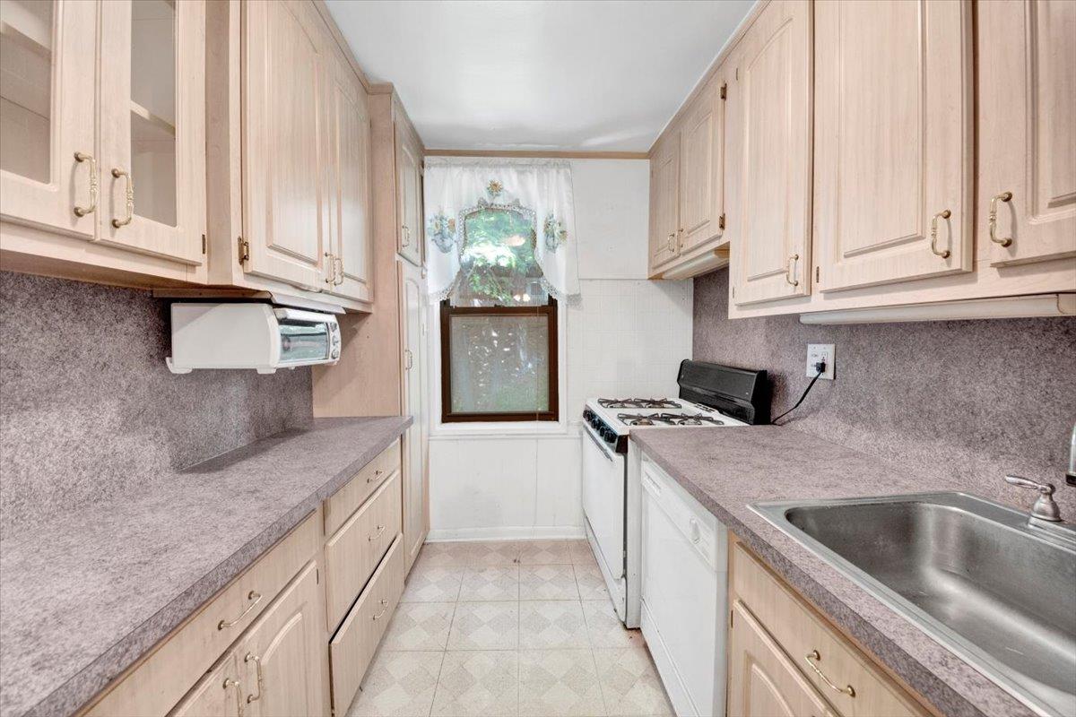 277 Bronx River Road #4L, Yonkers, New York image 16