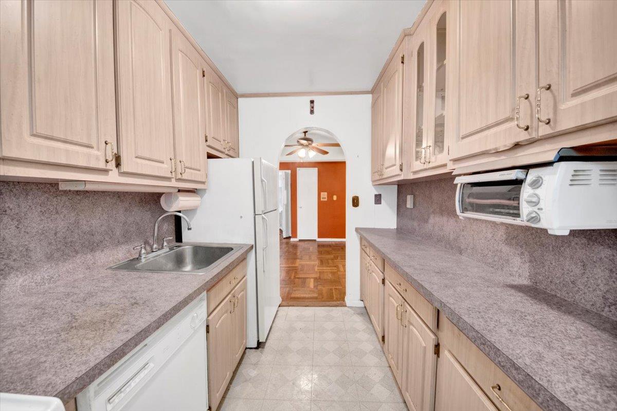 277 Bronx River Road #4L, Yonkers, New York image 17