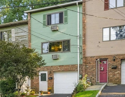 17 PEMART AVE, PEEKSKILL, NY 10566 - Image c83fe2e45234c6a5dd2b4c7dcbd0dcce/911613255