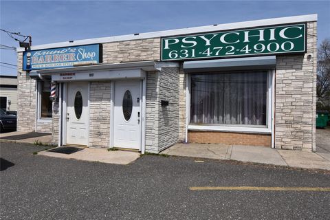 317 Union Avenue Holbrook NY 11741