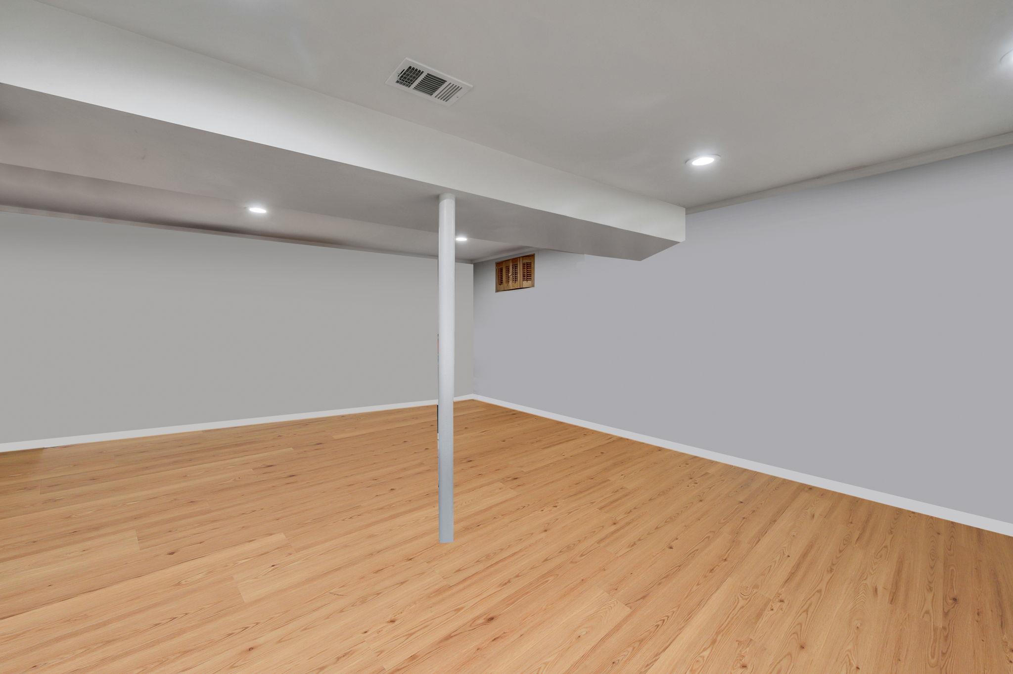 20 Marlon Avenue, Bethpage, New York image 19
