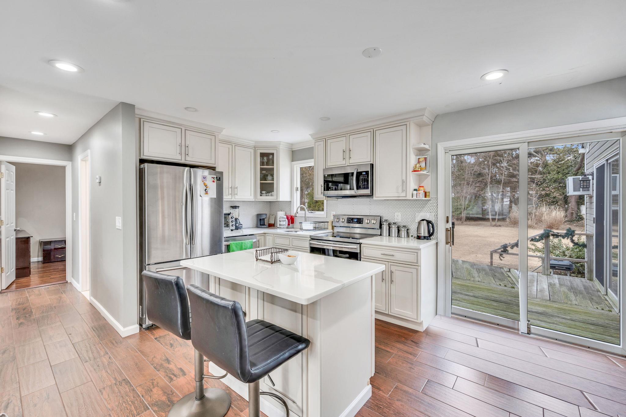 20 Marlon Avenue, Bethpage, New York image 7
