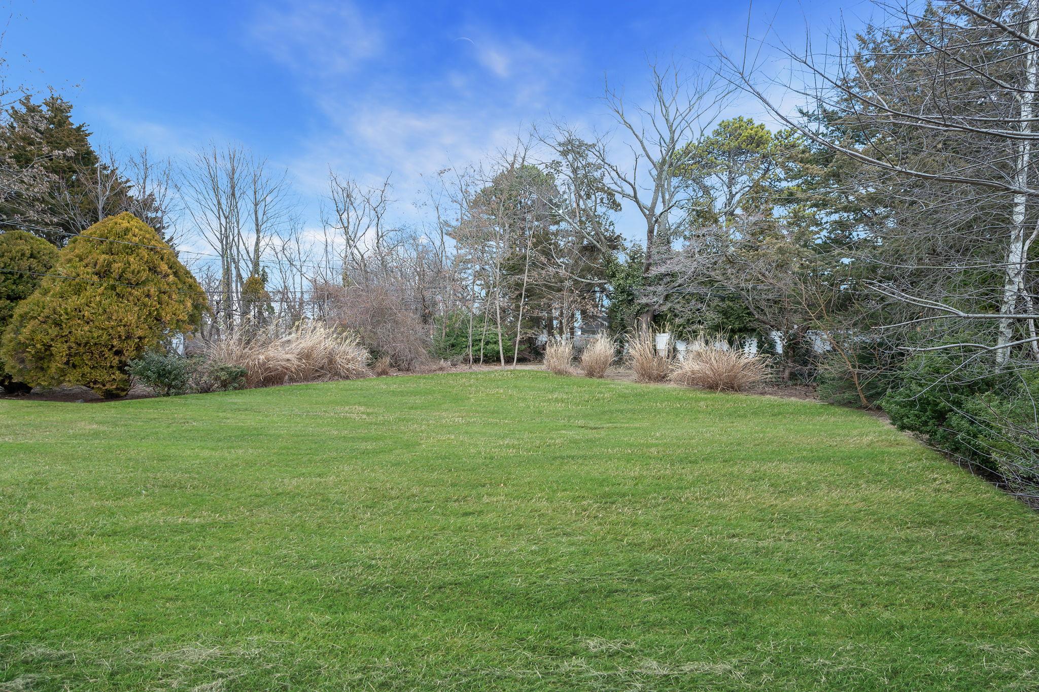 20 Marlon Avenue, Bethpage, New York image 22