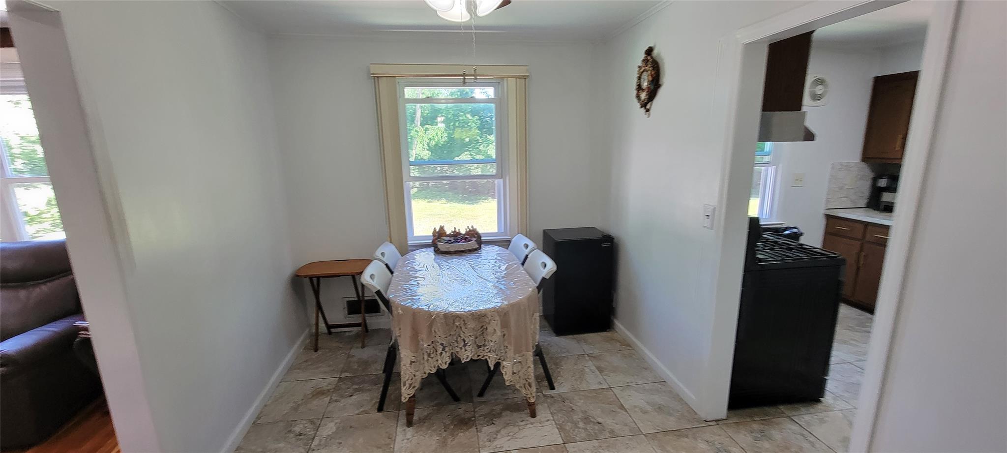 652 Scarsdale Road, Tuckahoe, New York image 9