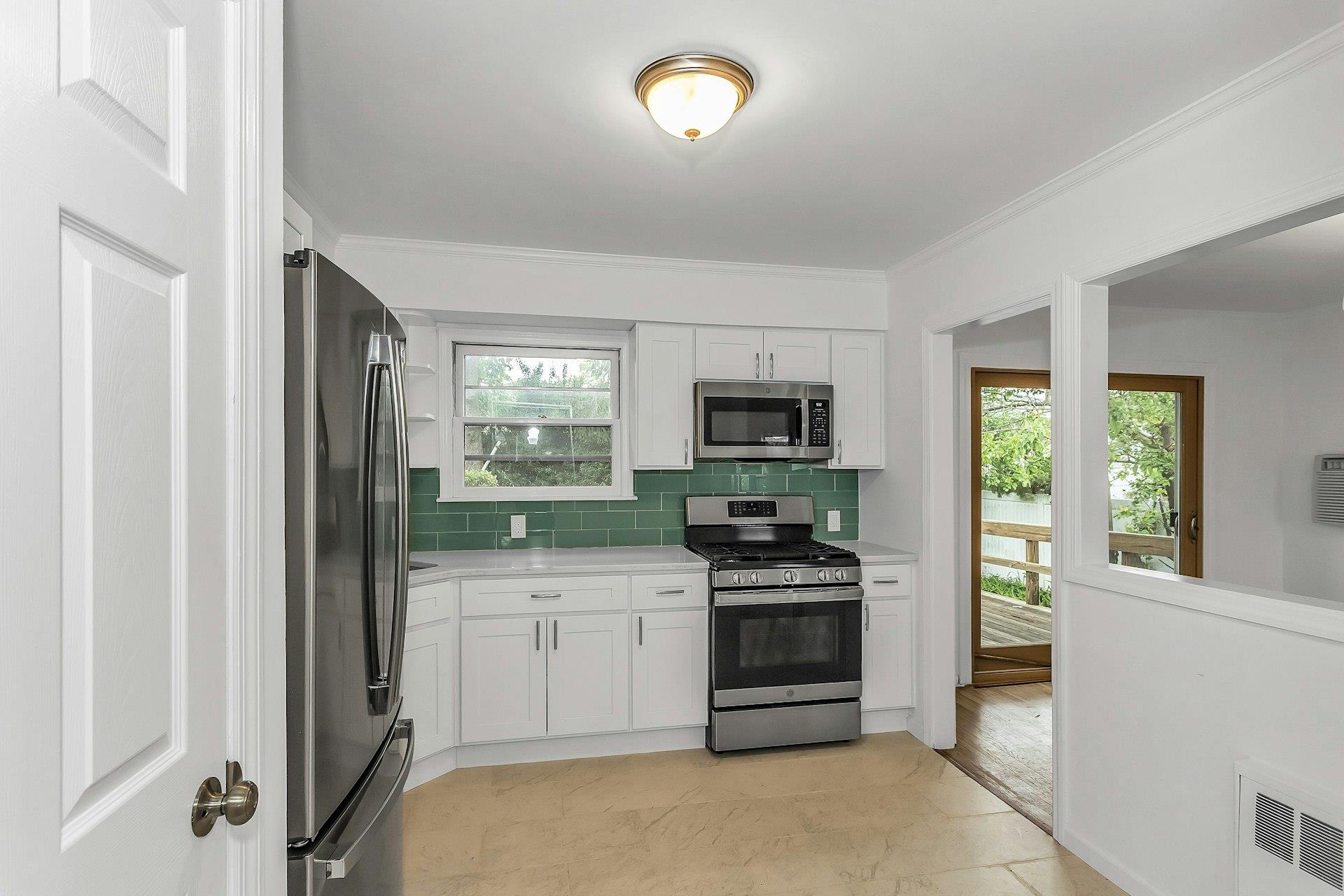 444 1st Avenue, Massapequa Park, New York image 8