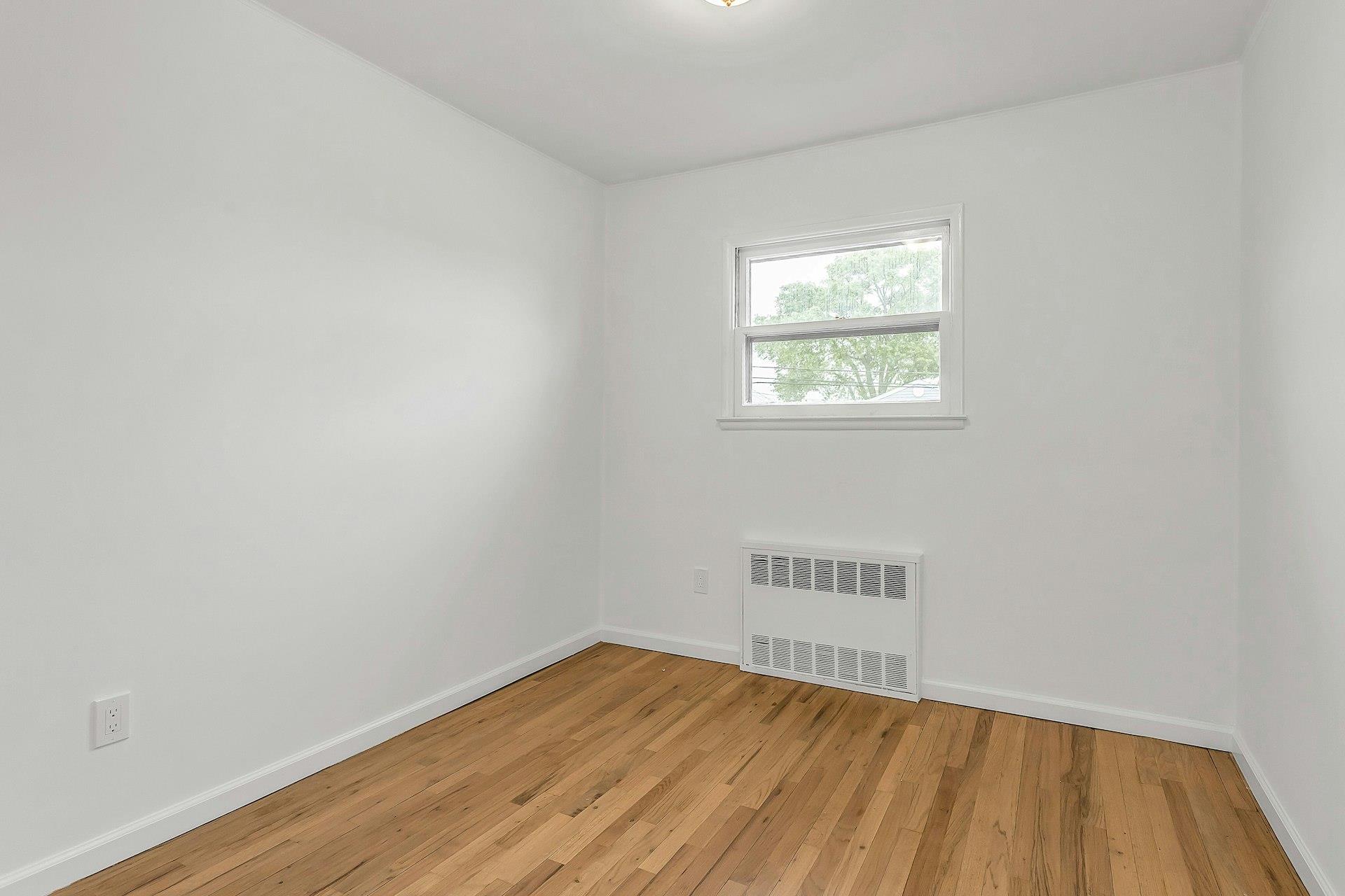 444 1st Avenue, Massapequa Park, New York image 13
