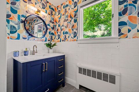 Tiny photo for 151 Devon Road, Bronxville, NY 10708 (MLS # 993836)