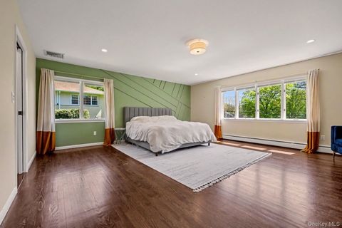 Tiny photo for 151 Devon Road, Bronxville, NY 10708 (MLS # 993836)