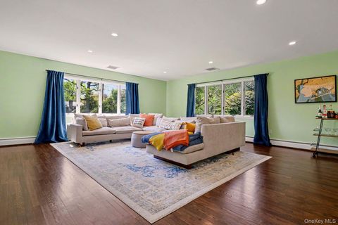 Tiny photo for 151 Devon Road, Bronxville, NY 10708 (MLS # 993836)