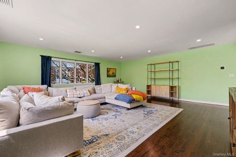 Tiny photo for 151 Devon Road, Bronxville, NY 10708 (MLS # 993836)