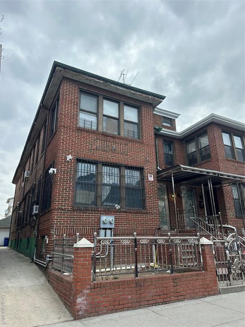 Multifamily For Sale - 3533 90th Street<br/> Jackson Heights, NY 11372