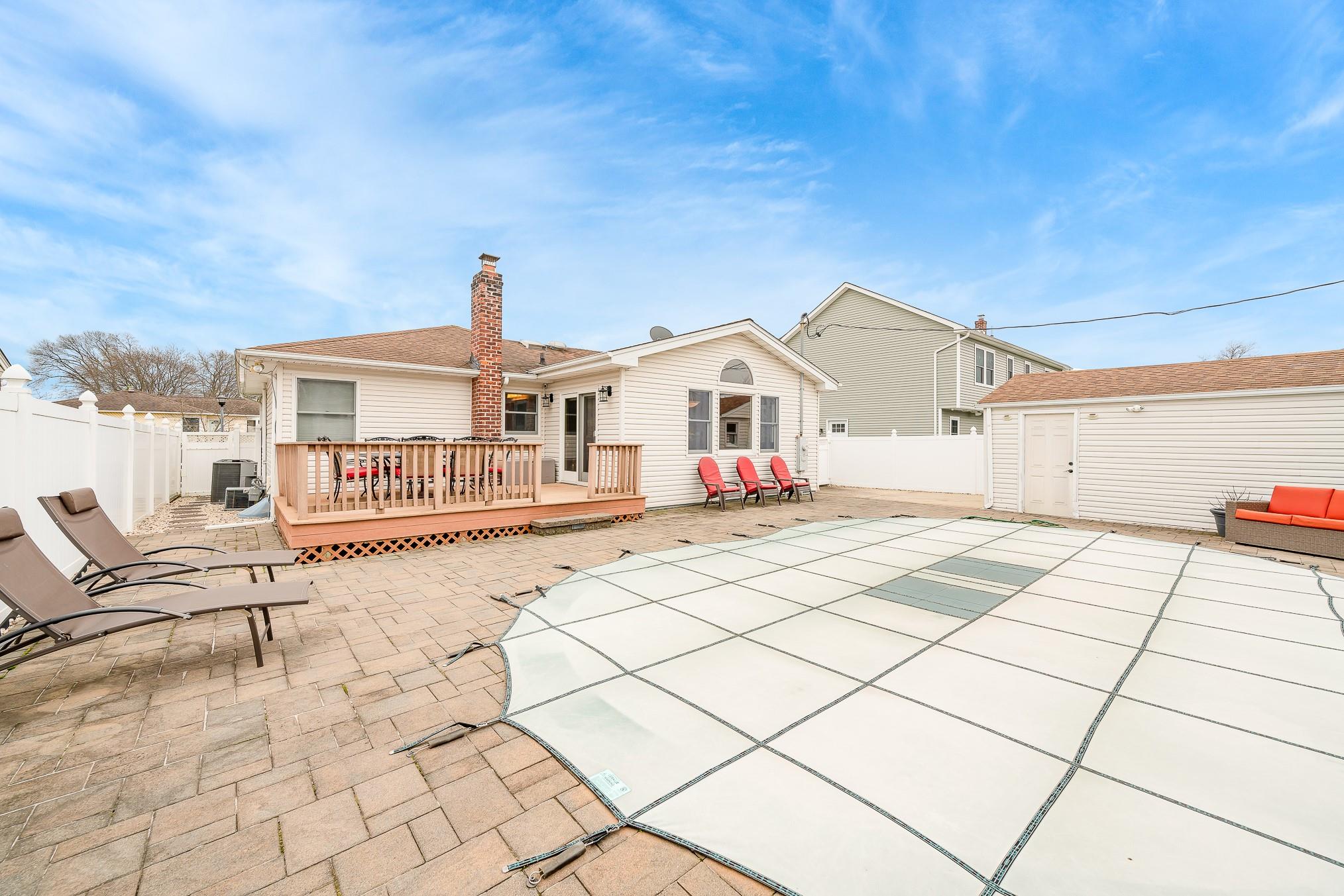 3609 Woodward Avenue, Seaford, New York image 5