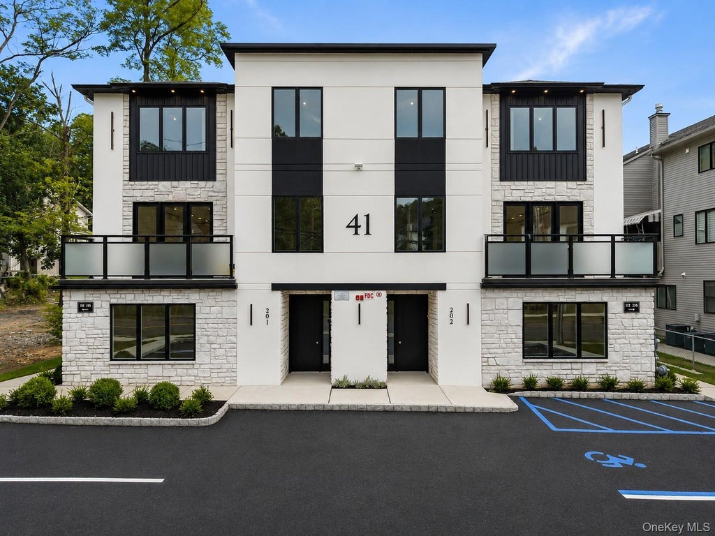 Photo of 41 Saddle River Road #115, Monsey, NY 10952 (MLS # 1052118)