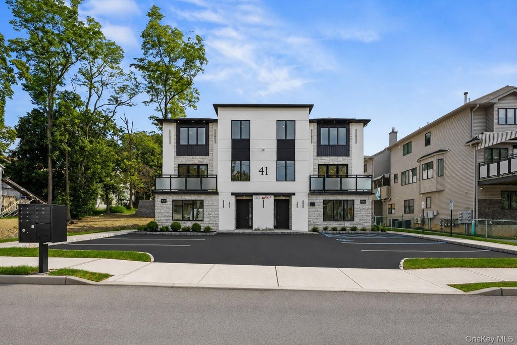 Photo of 41 Saddle River Road #115, Monsey, NY 10952 (MLS # 1052118)