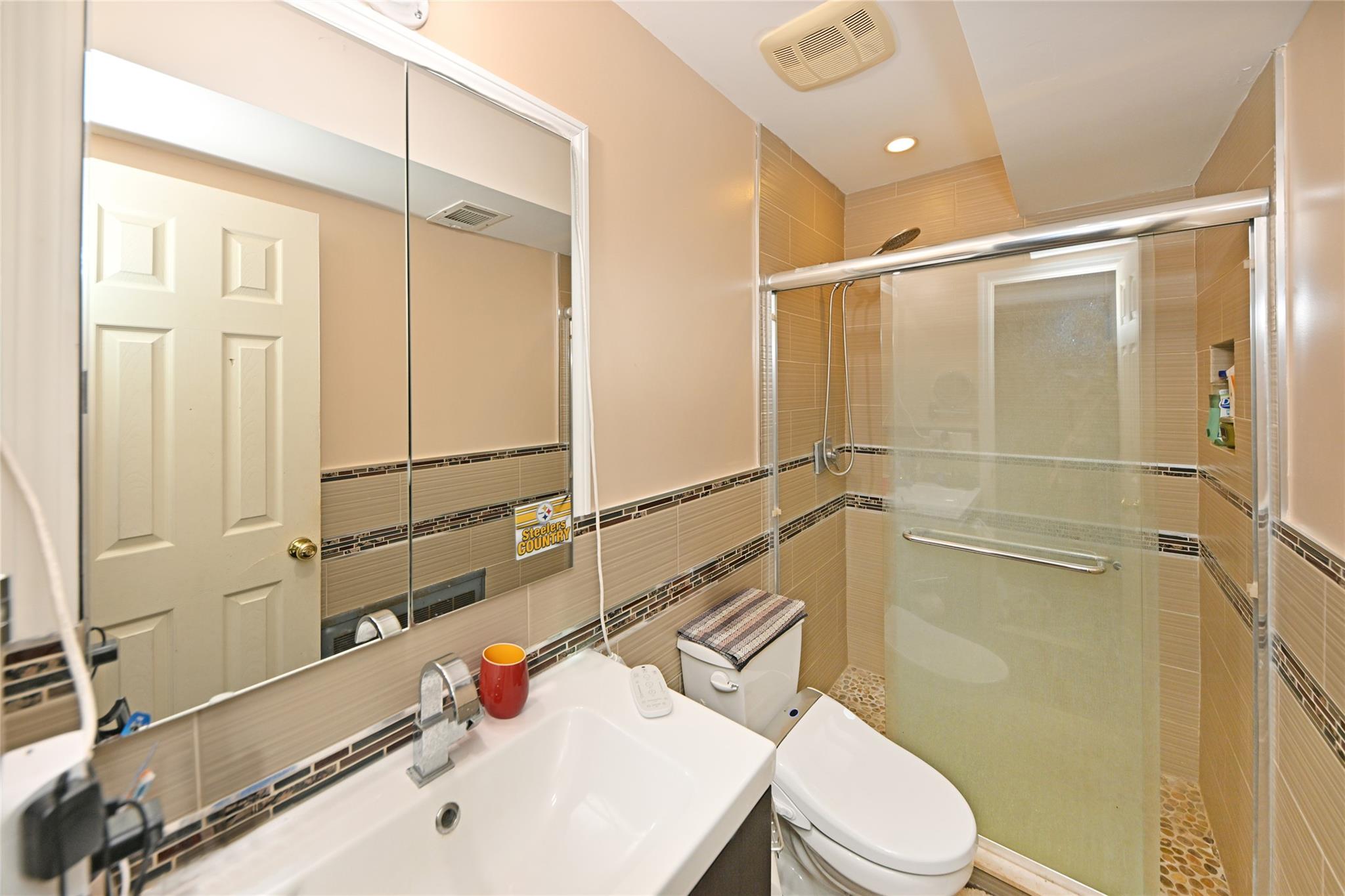 114 Mcnamara Road, Spring Valley, New York image 15