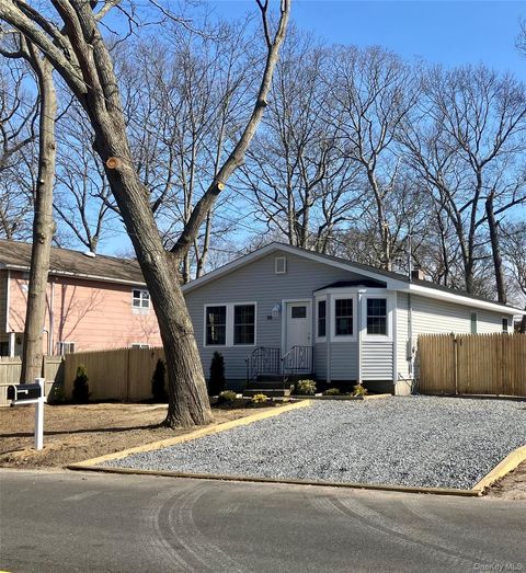 Photo of 88 Patchogue Avenue, Mastic, NY 11950 (MLS # 984291)