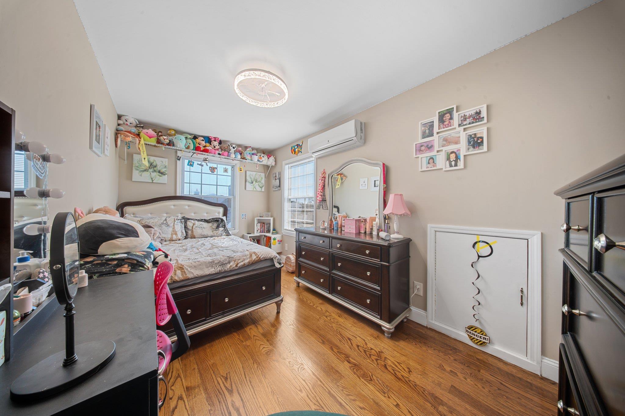 35 Locust Avenue, Farmingdale, New York image 21