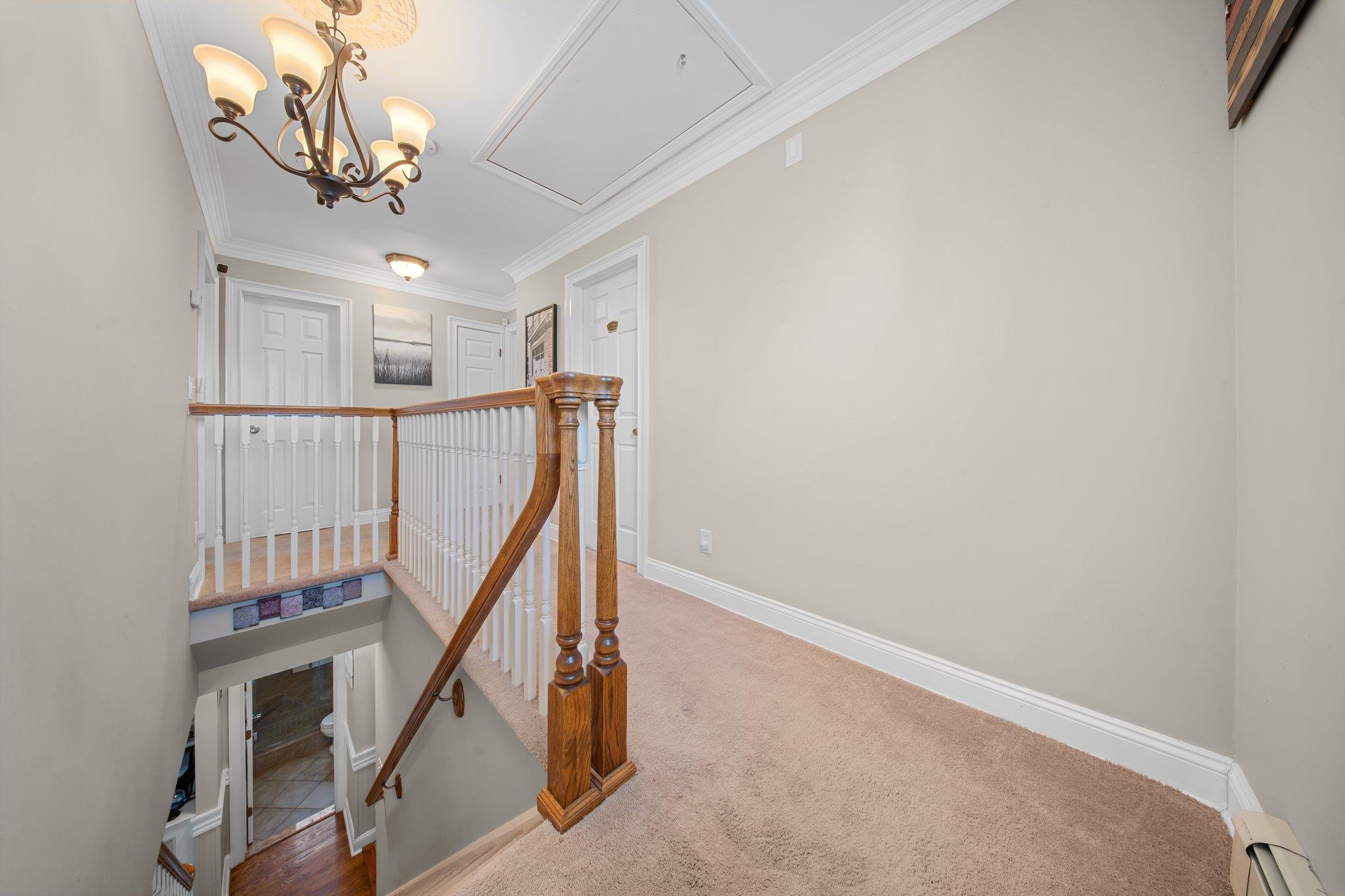 35 Locust Avenue, Farmingdale, New York image 13