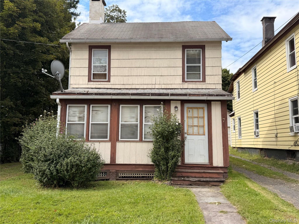 Photo of 7 Harding Street, Middletown, NY 10940 (MLS # 1052461)