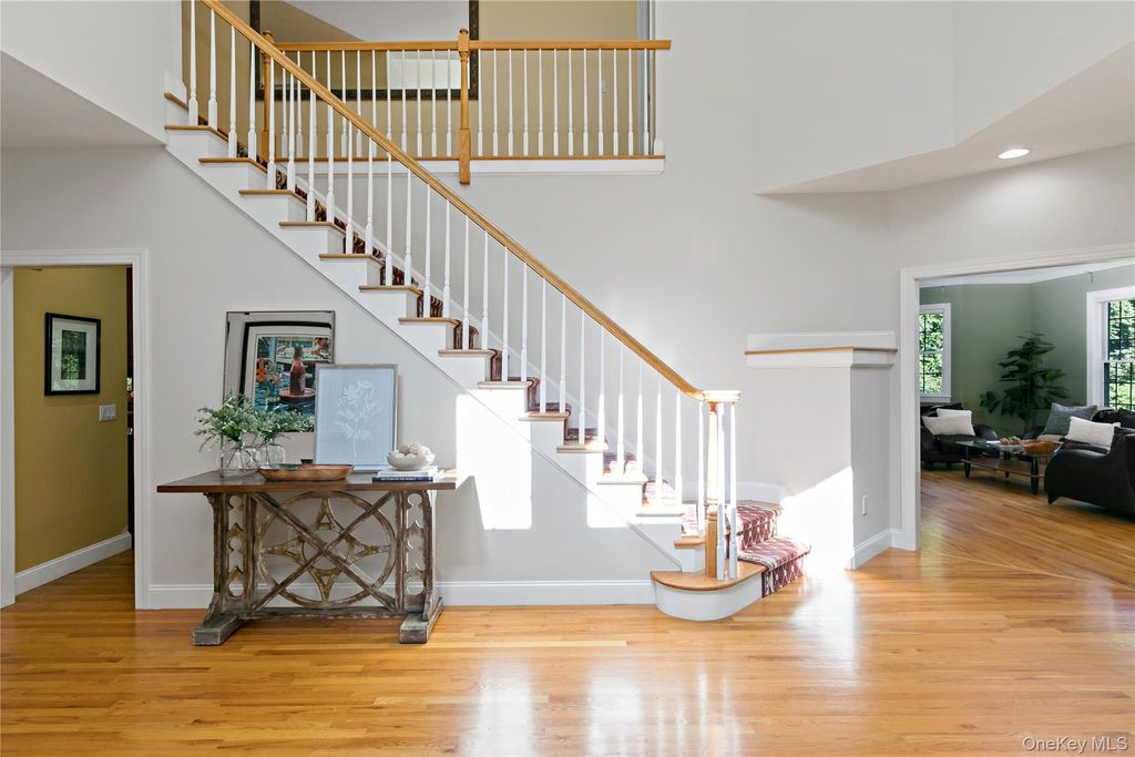 Photo of 1985 Hunterbrook Road, Yorktown Heights, NY 10598 (MLS # 1022836)