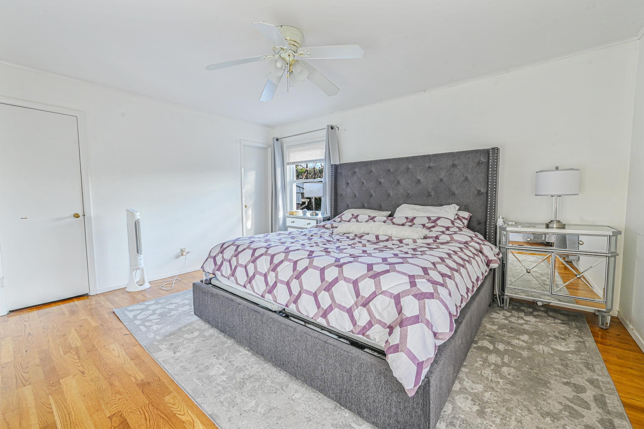 216 Birch Drive, New Hyde Park, New York image 16