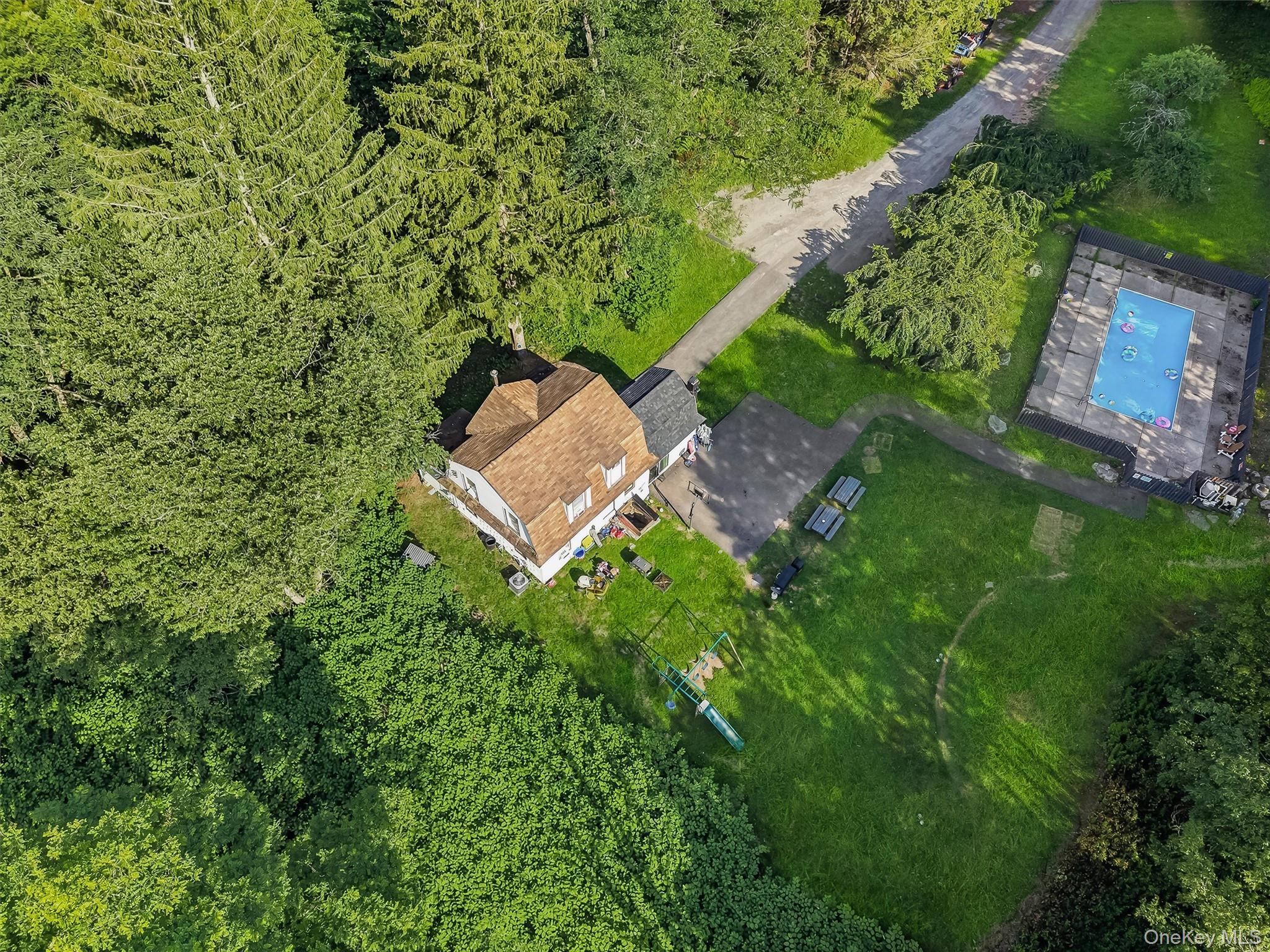 412 Old Monticello Road