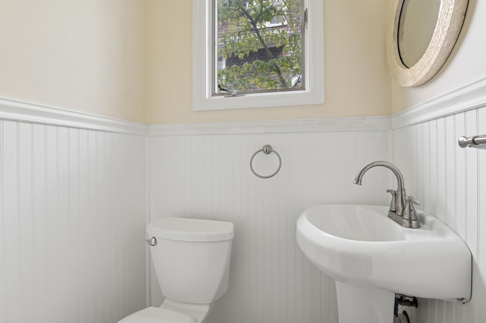 57 Maple Av. Ave, Bay Shore, New York image 22