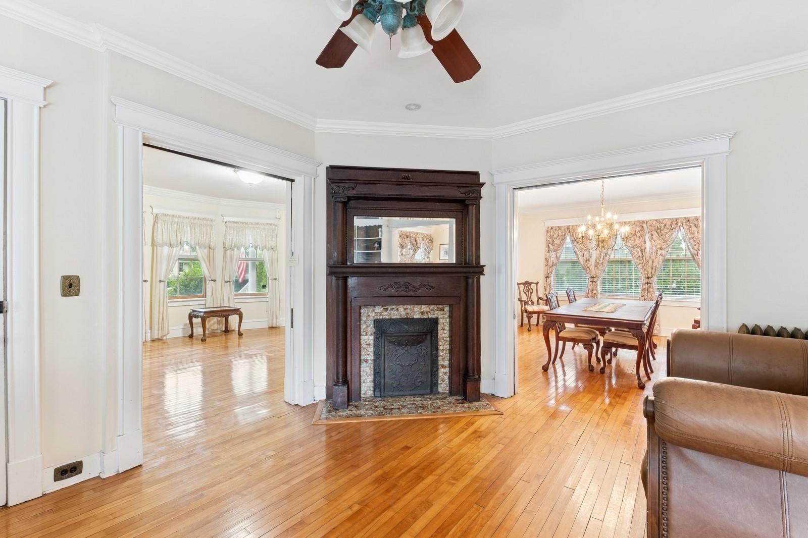 57 Maple Av. Ave, Bay Shore, New York image 14