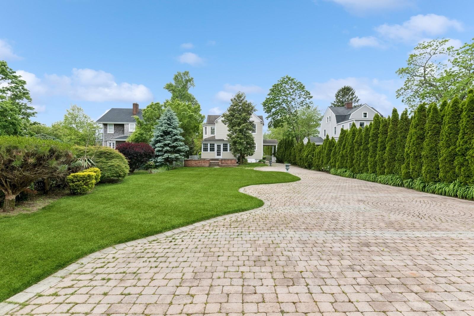57 Maple Av. Ave, Bay Shore, New York image 42