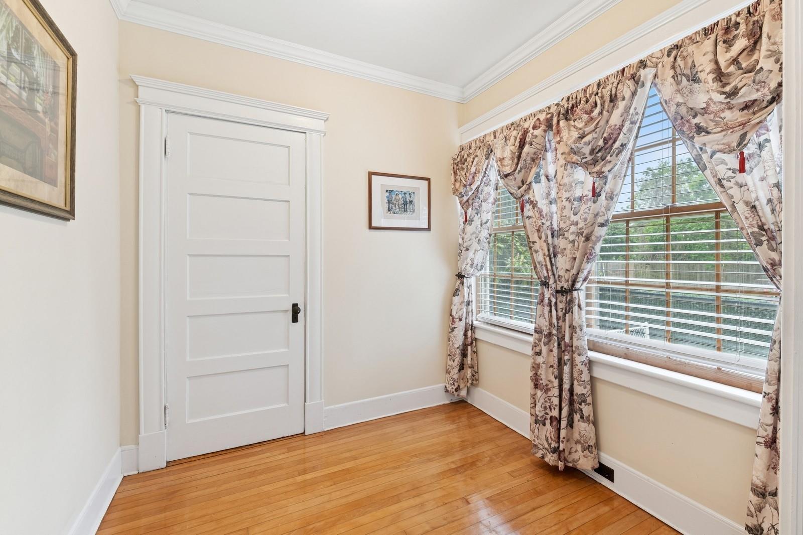 57 Maple Av. Ave, Bay Shore, New York image 13
