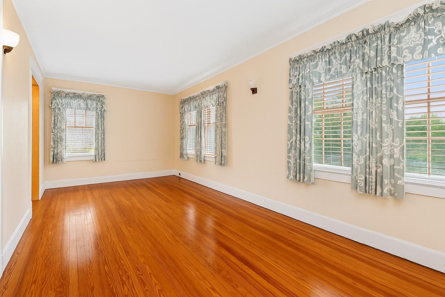 57 Maple Av. Ave, Bay Shore, New York image 30