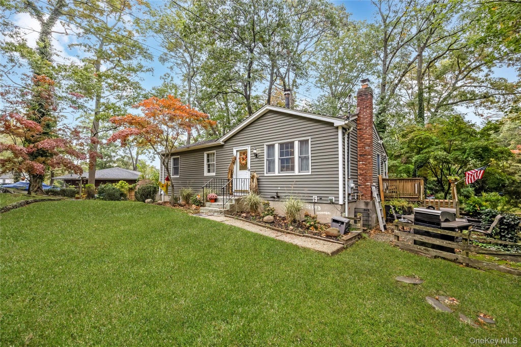Photo of 112 Lynbrook Drive, Sound Beach, NY 11789 (MLS # 1064453)