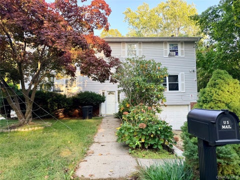 Photo of 41 N Evergreen Drive, Selden, NY 11784 (MLS # 1061224)