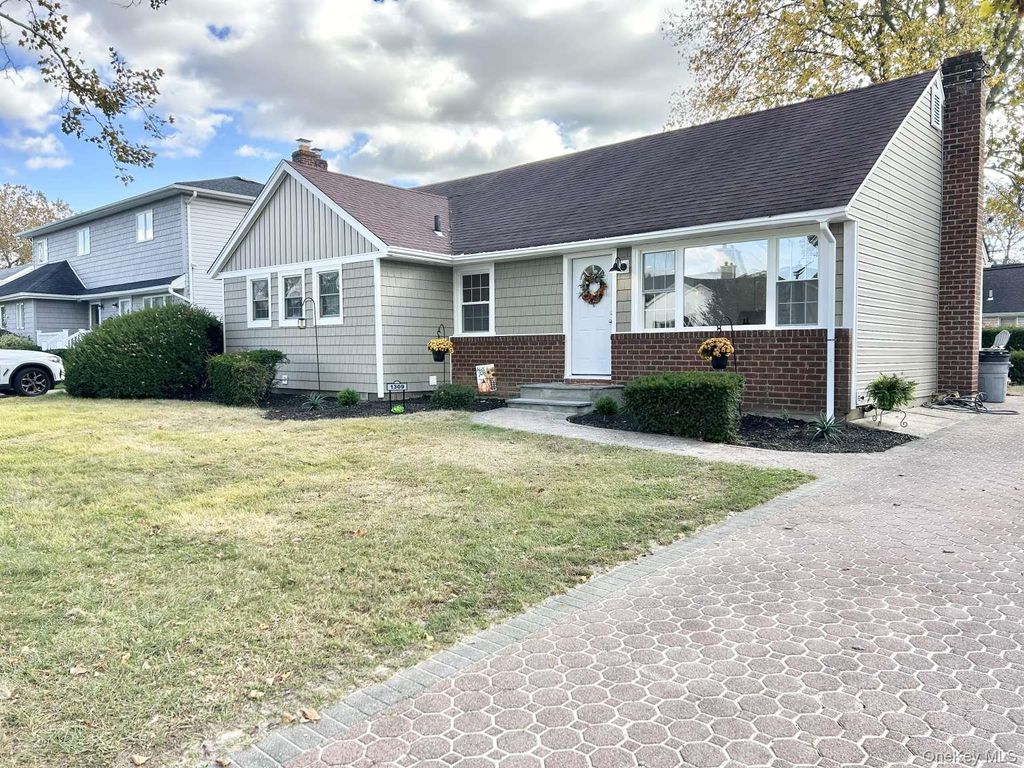 Photo of 1390 Wilson Road, East Meadow, NY 11554 (MLS # 928405)