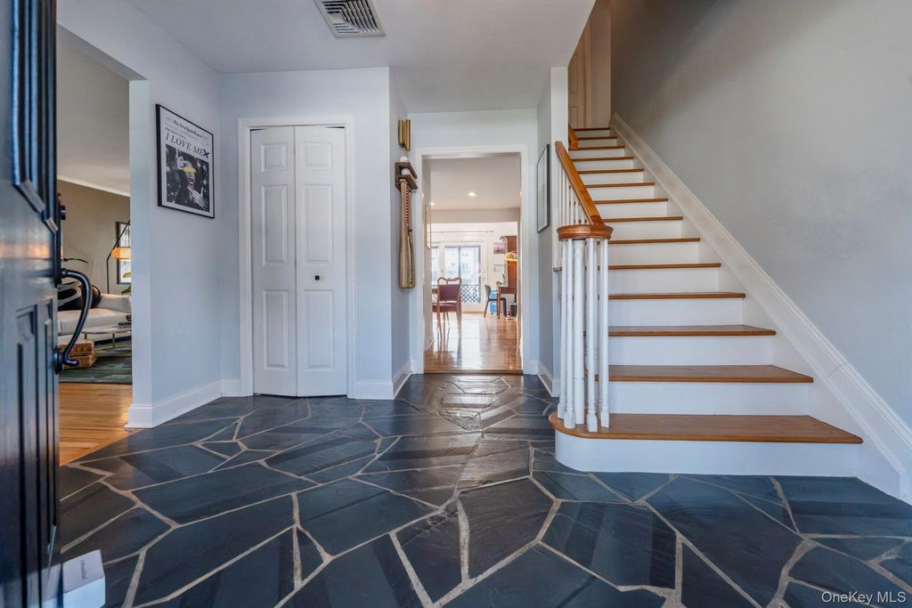 Photo of 36 Arnold Drive, Kingston, NY 12401 (MLS # 969143)