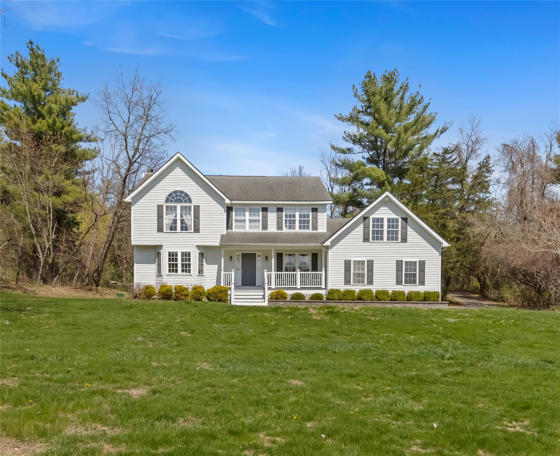 Harrigan Road, Hopewell Junction, New York - 3 Bedrooms  
4 Bathrooms  
10 Rooms - 