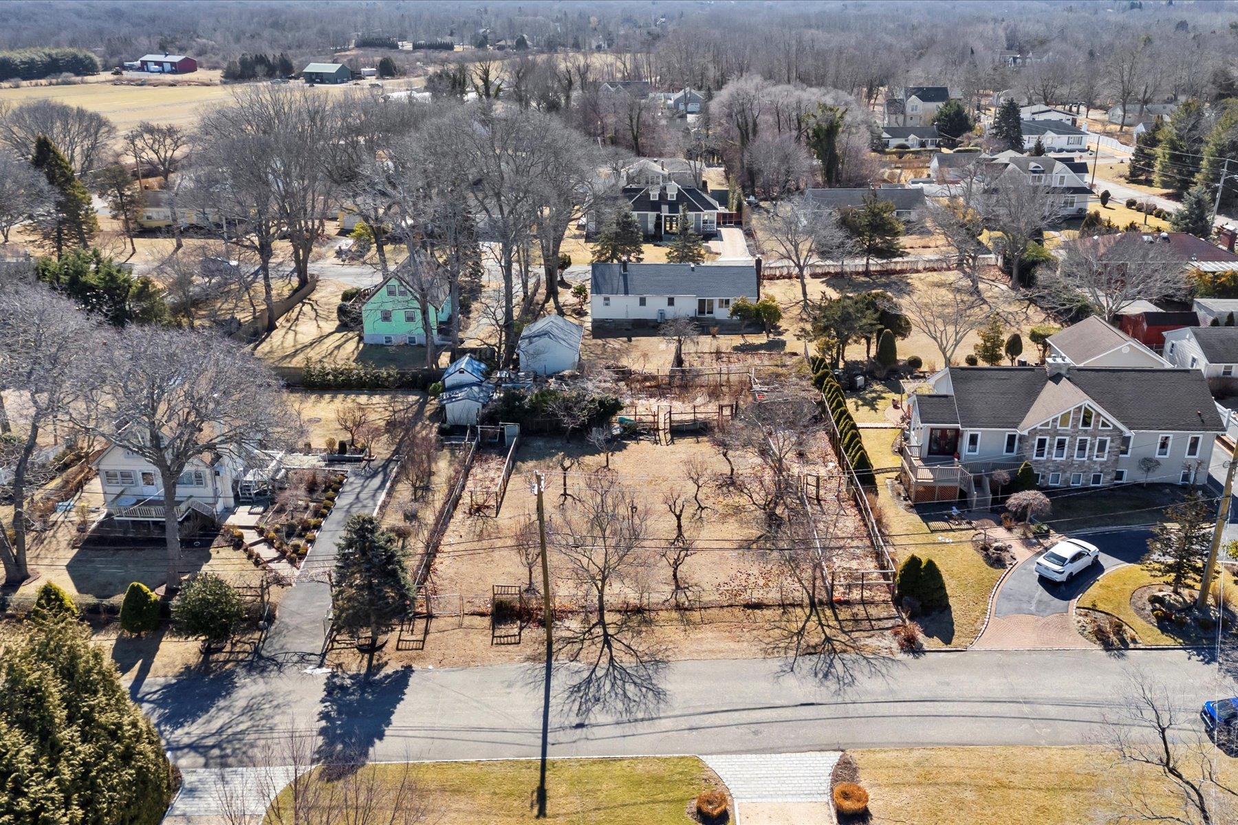 255 East Road, Southold, New York image 8