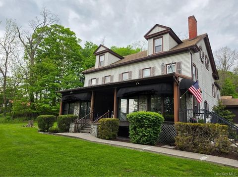 Apartment For Rent - 559 State Route 32 #APT 4<br/> Highland Mills, NY 10930