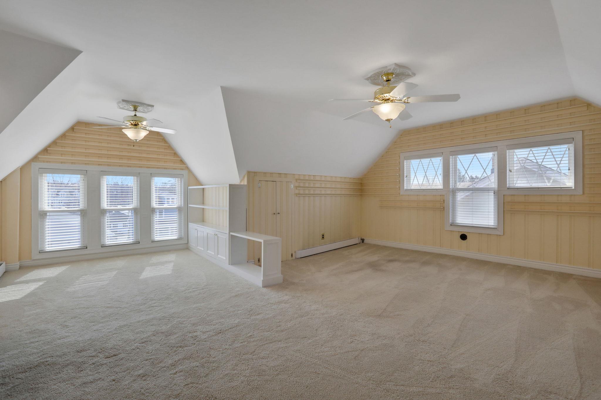 411 Albany Avenue, Kingston, New York image 40