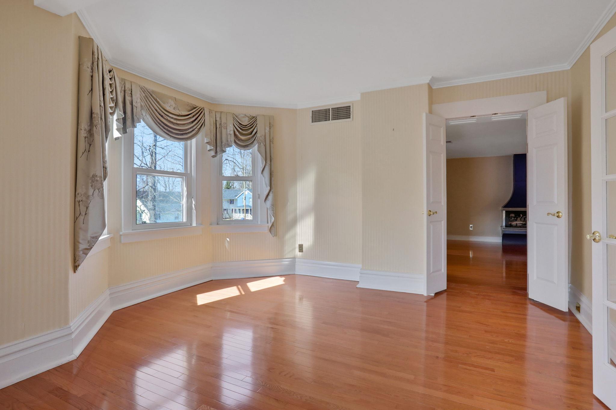 411 Albany Avenue, Kingston, New York image 35