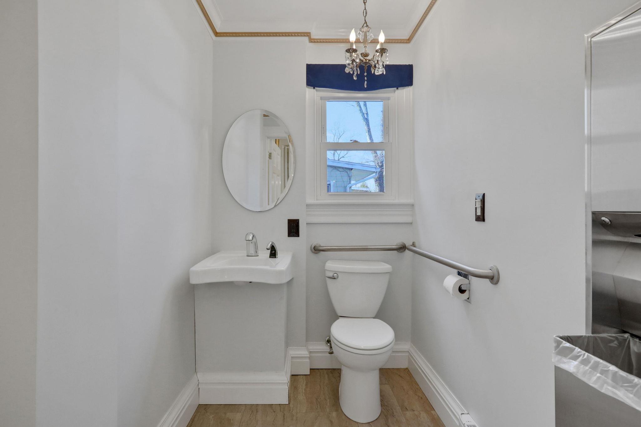 411 Albany Avenue, Kingston, New York image 18