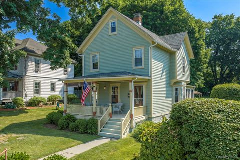 Homes For Sale - 17 Spring Street<br/> Dutchess County, Pawling, NY 12564